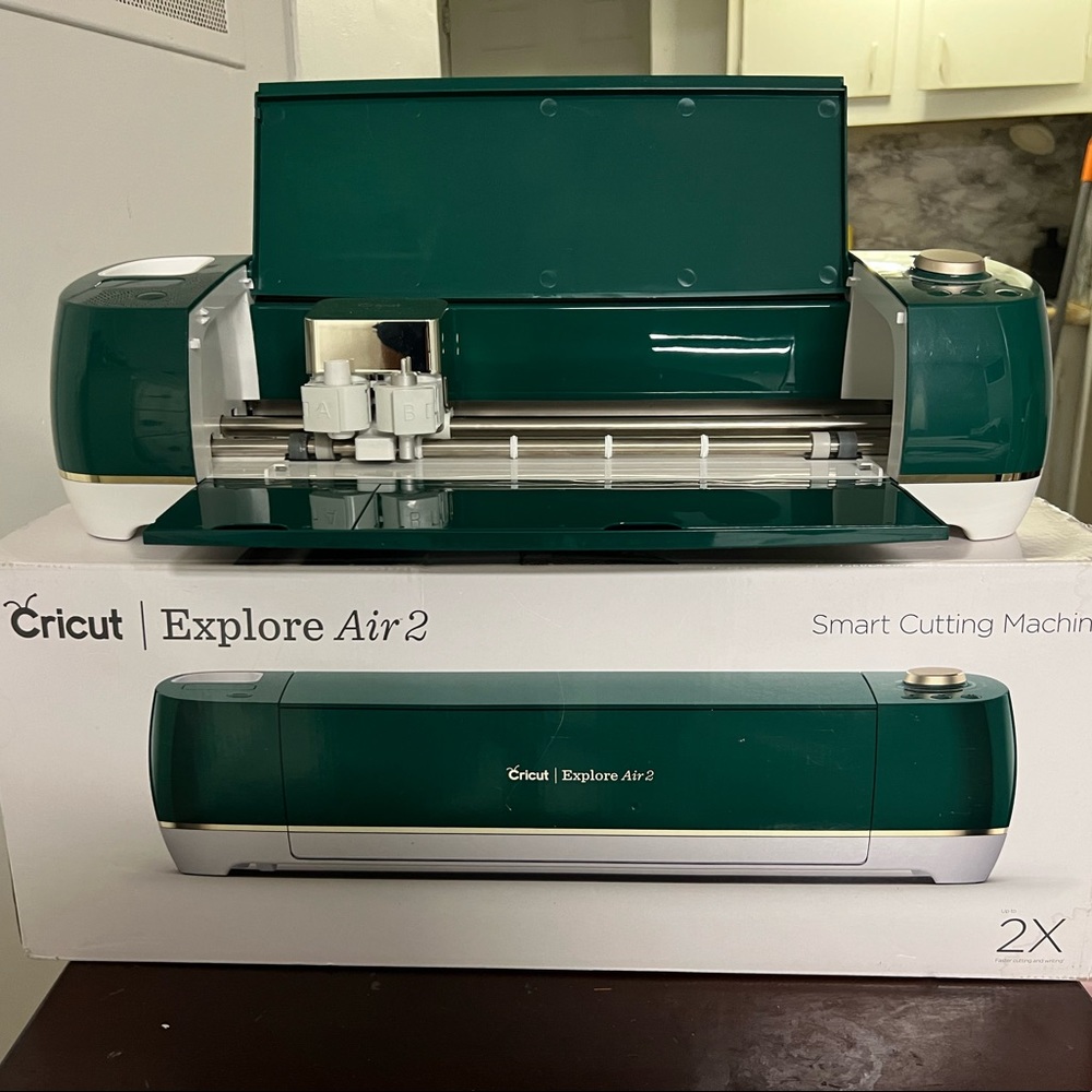 Cricket Heat Press machines and cricket professional cutter.